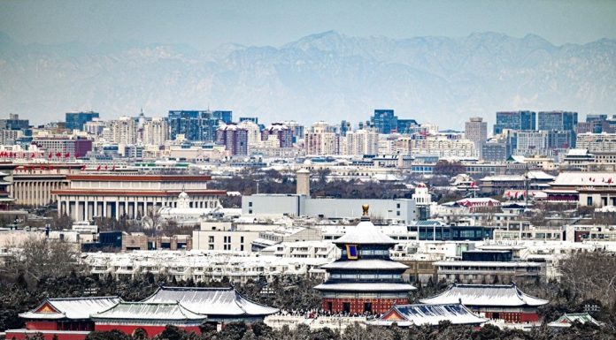 Cina: arriva la neve a Pechino, imbiancata la capitale (1)