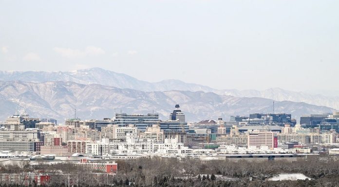 Cina: arriva la neve a Pechino, imbiancata la capitale (2)