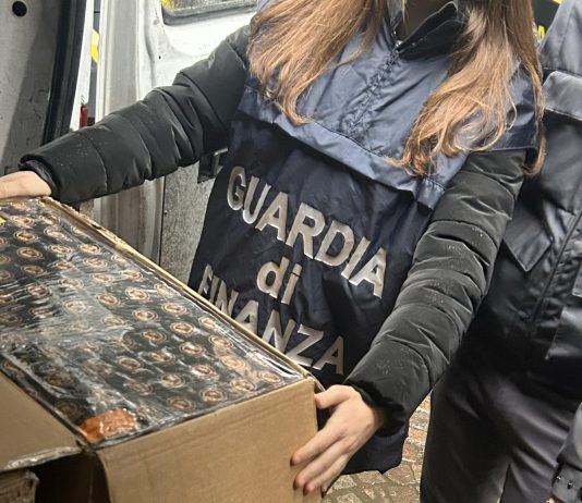 Milano, sequestrati 1,2 tonnellate di fuochi d’artificio illegali