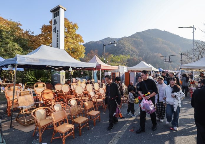 (ZhejiangPictorial) CHINA-ZHEJIANG-JIANDE-FARMERS' FAIR (CN)