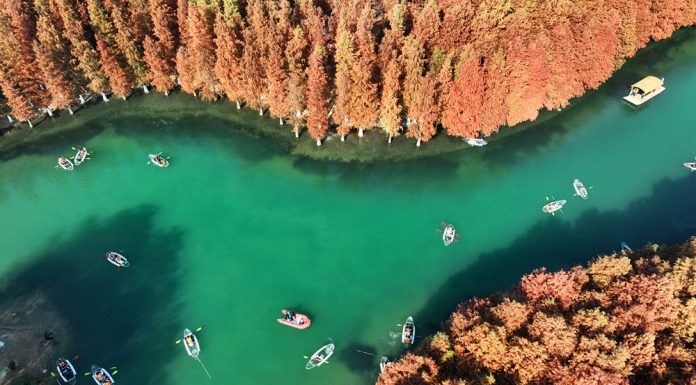 Cina: scenario invernale su alcuni corsi d’acqua del Paese (1)