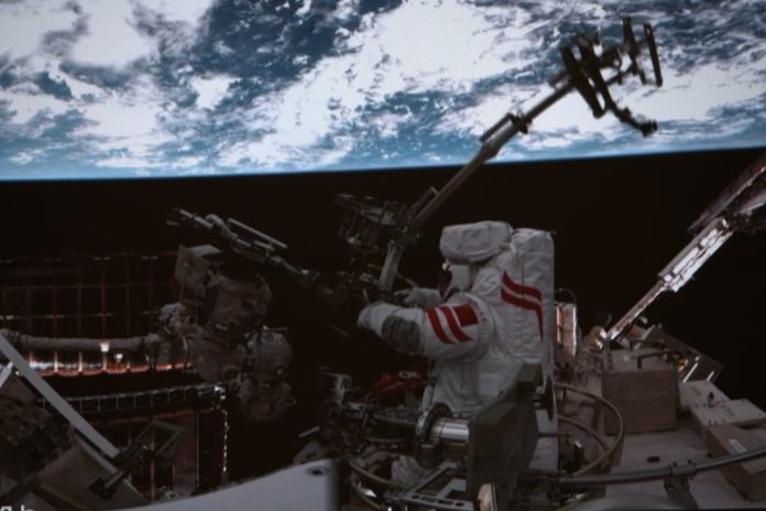 FOCUS | Shenzhou-21 astronauts complete first series of extravehicular activities