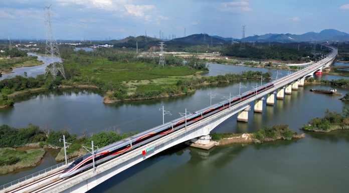 Cina: inaugurata la ferrovia ad alta velocità Guangzhou-Zhanjiang (3)