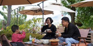 Cina: il villaggio di Manhai rinasce con turismo e tradizioni etniche (1)