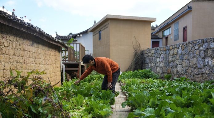 Cina: il villaggio di Manhai rinasce con turismo e tradizioni etniche (2)