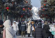 Cina: iniziata esposizione sperimentale di sculture di neve a Sun Island (2)