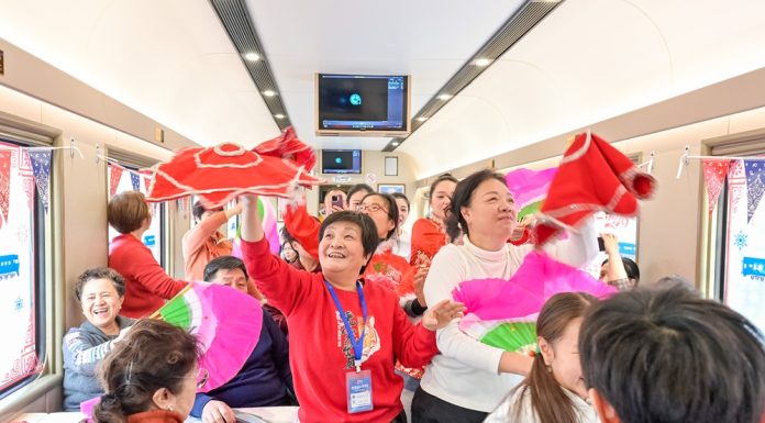 Cina: Heilongjiang, treno turistico inizia viaggio di sei giorni (2)