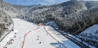 Cina: boom degli sport invernali nello Zhejiang (2)