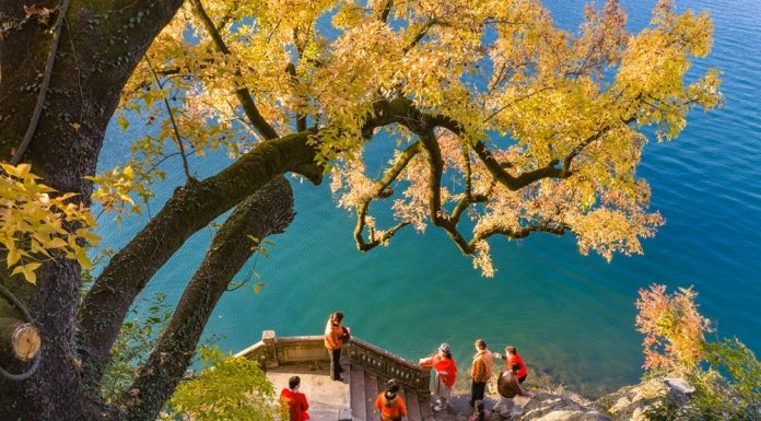 Cina: i paesaggi dell’ottobre lunare fanno da sfondo alla vita quotidiana (3)