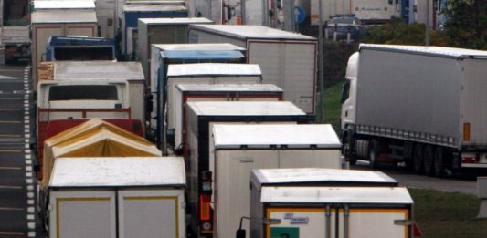 Caro carburanti, CGIA “Un’impresa di autotrasporto su cinque rischia di chiudere entro fine anno”