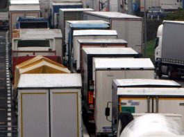 Caro carburante, sospeso il fermo dell’autotrasporto dopo l’incontro col Governo