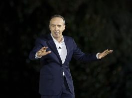 Su Rai 1 Benigni racconta “Pietro, un uomo nel vento”