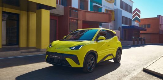 BYD, la quota di mercato sale al 2,8%. Leader in Italia tra elettrico e ibrido