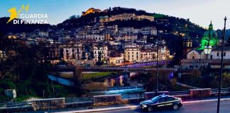 Evasione e crediti di imposta inesistenti, due imprenditori ai domiciliari a Cosenza