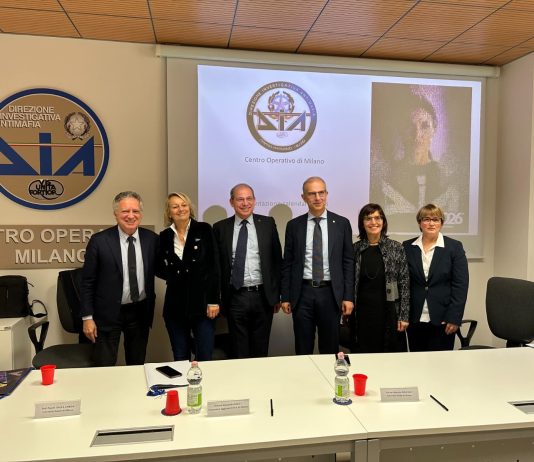 Presentato a Milano il calendario 2026 della Dia, dedicato alle donne della legalità