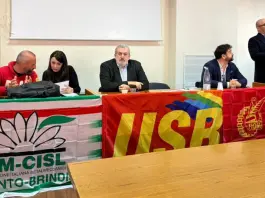 Ex Ilva, Emiliano con sindacati ed enti locali al consiglio di fabbrica a Taranto