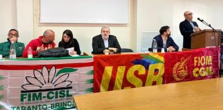 Ex Ilva, Emiliano con sindacati ed enti locali al consiglio di fabbrica a Taranto