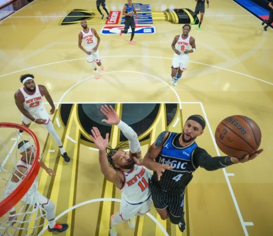 Knicks-Spurs in finale Nba Cup, battute Orlando e Oklahoma