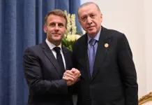 Erdogan sente Macron: “La Turchia è pronta a collaborare per la pace tra Russia e Ucraina”