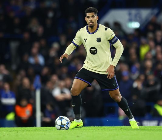 Barcelona welcomes back Ronald Araujo