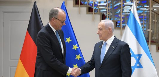 Israele, Netanyahu vede Merz: “Presto la fase 2 del cessate il fuoco, no allo stato di Palestina”