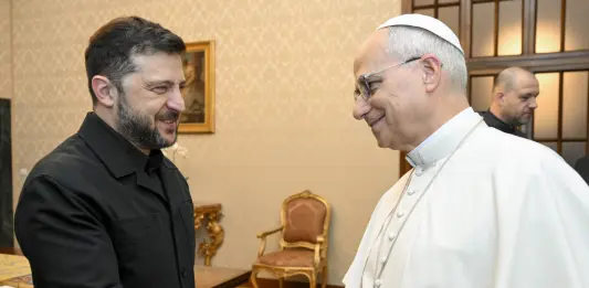 Zelensky incontra Papa Leone XIV: “L’ho informato del lavoro diplomatico con gli Usa per raggiungere la pace”