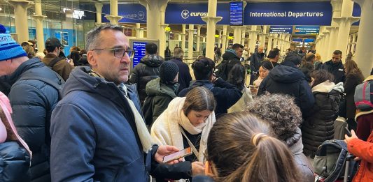 Disagi nel tunnel della Manica, Eurostar sospende tutti i treni tra Londra, Parigi, Amsterdam e Bruxelles