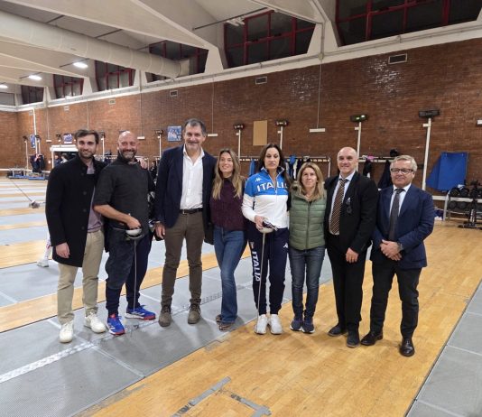 La Federscherma in pedana con una lezione per non vedenti, Annalisa Minetti testimonial