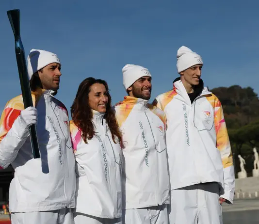 Al via il viaggio della fiamma di Milano-Cortina, a Roma voglia di Giochi