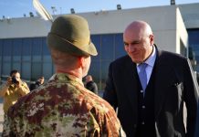 Crosetto in visita ufficiale in Libano incontra i militari italiani