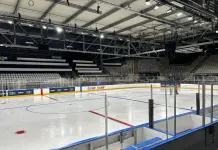 Milano-Cortina 2026, presentata la nuova pista di hockey su ghiaccio in Fiera. Investiti 25 milioni
