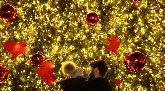 Roma: le foto delle luci di Natale nella città (2)