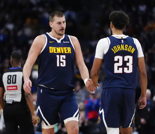 Denver piega Houston con un super Jokic, Detroit sbanca Boston