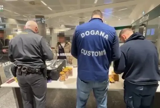 Sequestrati all’aeroporto di Malpensa oltre 18 mila farmaci illegali