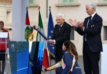 Mattarella accende il braciere olimpico dei Giochi Invernali di Milano-Cortina 2026