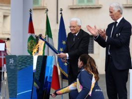 Mattarella accende il braciere olimpico dei Giochi Invernali di Milano-Cortina 2026 / Video