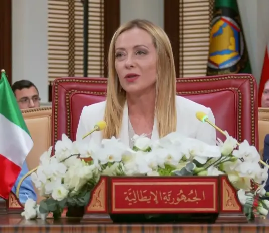 Meloni “Tregua fragile in Medio Oriente, sosteniamo il piano di Trump”