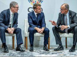 Telefonata di Macron, Starmer e Merz con Trump: focus sulla situazione in Ucraina