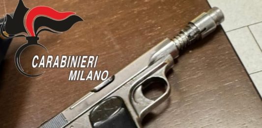 Sparano contro i buttafuori di una discoteca, arrestati due giovani a Milano