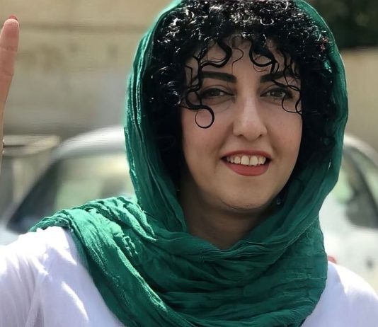 Iran, l’attivista e premio Nobel per la pace Mohammadi portata per due volte in ospedale dopo l’arresto