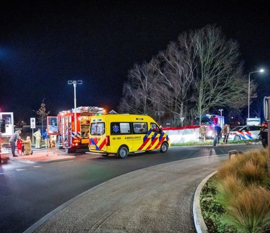 Auto sulla folla durante una parata natalizia in Olanda: alla guida una donna di 56 anni, almeno 9 i feriti