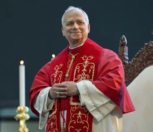 Papa Leone XIV prega al porto di Beirut, nel 2020 l’esplosione che provocò 218 morti