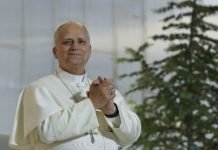 Papa Leone XIV prega al porto di Beirut, nel 2020 l’esplosione che provocò 218 morti