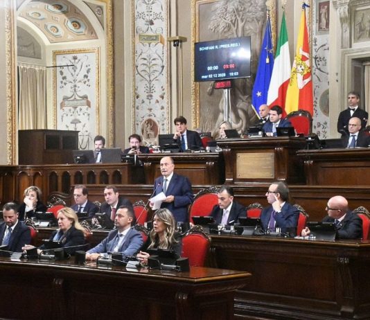 Respinta la mozione di sfiducia a Schifani, il presidente: “La maggioranza ha dato prova di compattezza” / Video