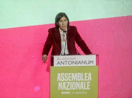 Schlein all’assemblea nazionale del PD: “È tempo che l’Italia ricominci a sognare e sperare”