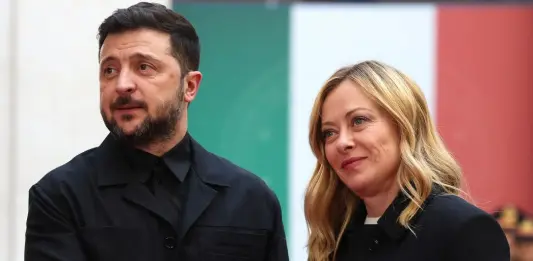 Meloni incontra Zelensky: “L’Italia continuerà a fare la sua parte”. Il presidente ucraino: “Colloquio eccellente”