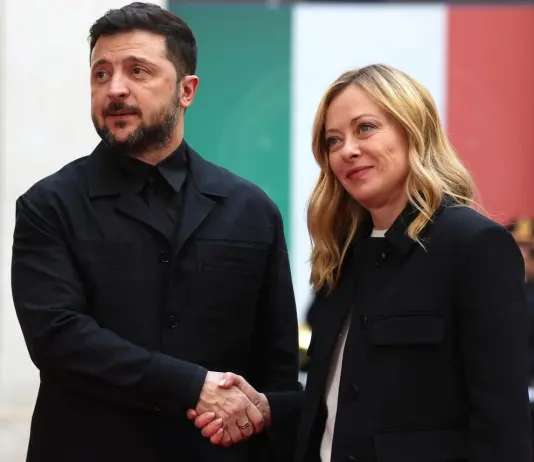 Zelensky da Meloni: “Colloquio eccellente, contiamo molto sul continuo sostegno dell’Italia”