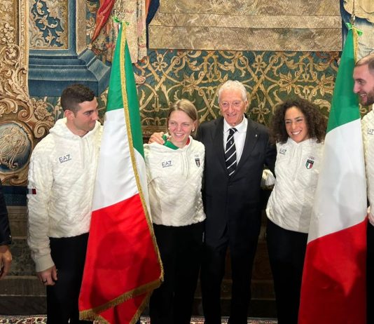 Milano-Cortina 2026, Mattarella consegna il tricolore ai portabandiera azzurri