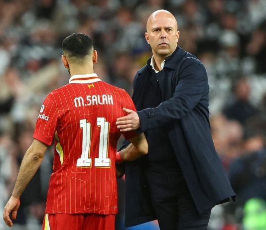 Liverpool, Slot “I will talk to Salah and decide if he is back in squad”