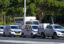 Australia, sparatoria a Bondi Beach durante la festa ebraica di Hannukah: almeno dieci i morti, fermati due sospetti